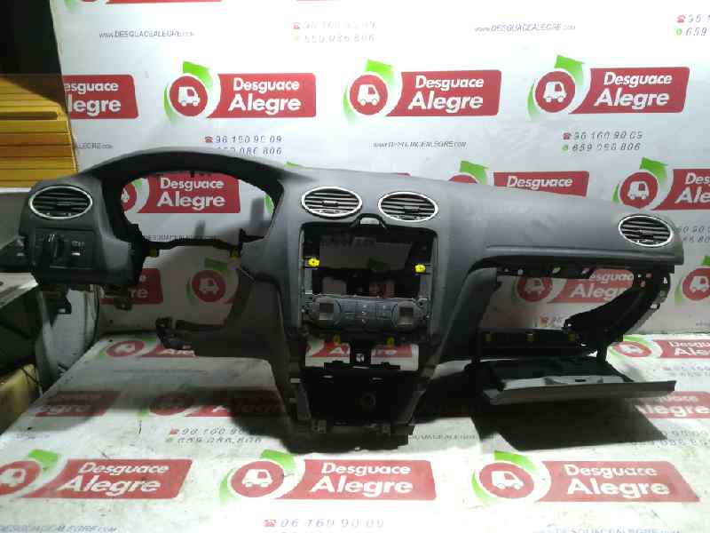 FORD Focus 2 generation (2004-2011) Dashboard 4M51A04320A 24792696