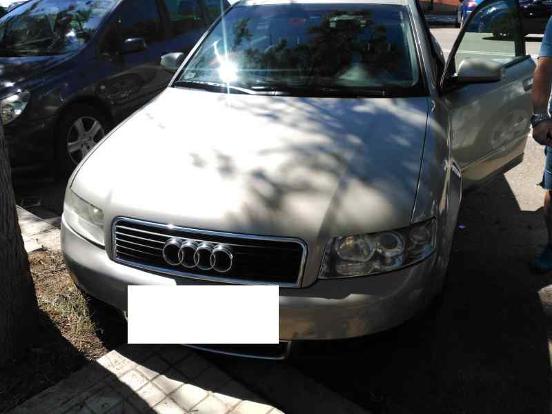 AUDI A4 B6/8E (2000-2005) Egyéb motortéralkatrészek 059133835A 24792064