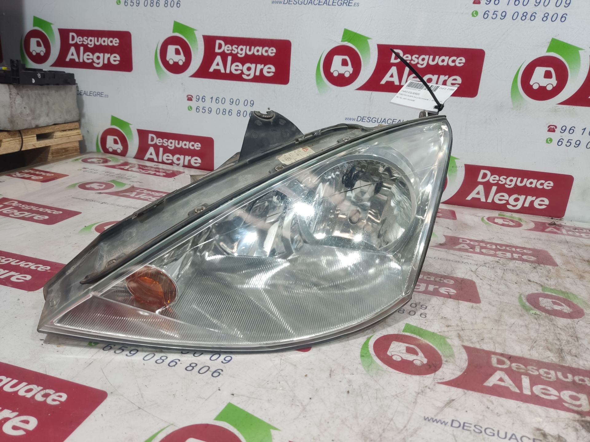 FORD Focus 1 generation (1998-2010) Front Left Headlight 2M5113W030BE 24813016