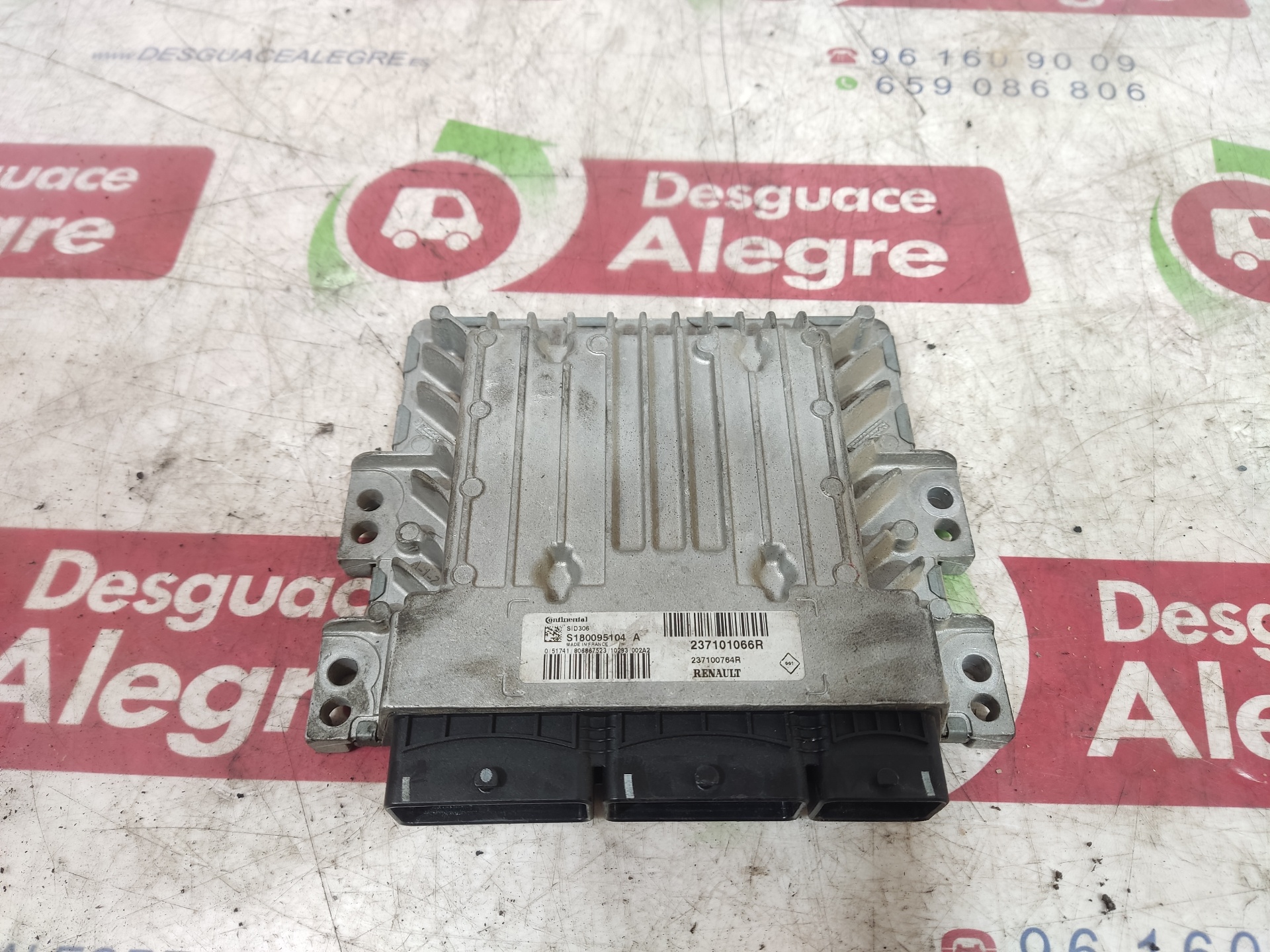 DACIA Lodgy 1 generation (2013-2024) Moottorin ohjausyksikkö ECU 237101066R 24814057