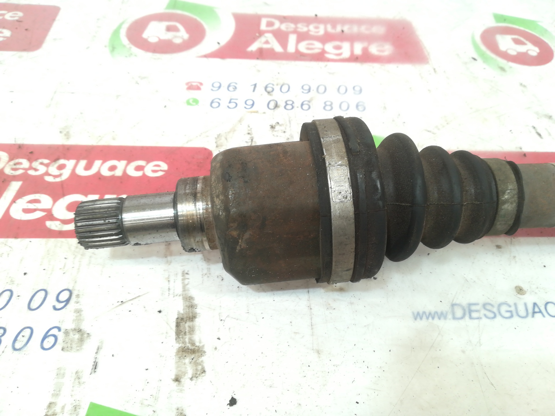 PEUGEOT 307 1 generation (2001-2008) Front Left Driveshaft 9656329380 24808890