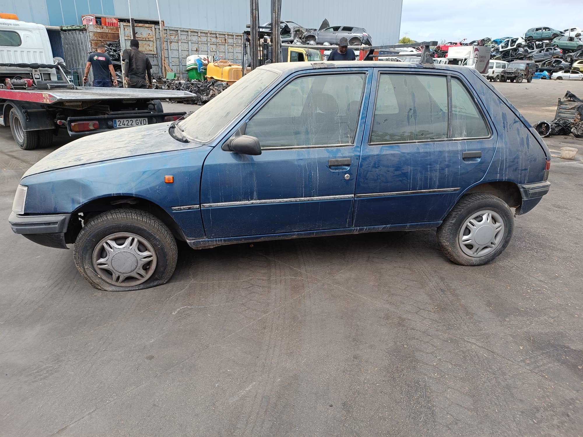 PEUGEOT Priekinis dešinys pusašis 24856936