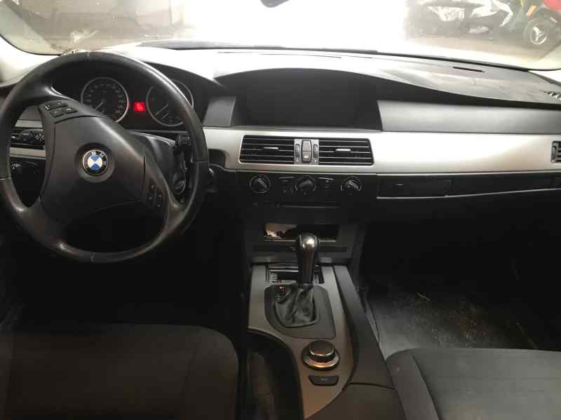 BMW 5 Series E60/E61 (2003-2010) Kitos variklio skyriaus detalės 6411692022602 24797470