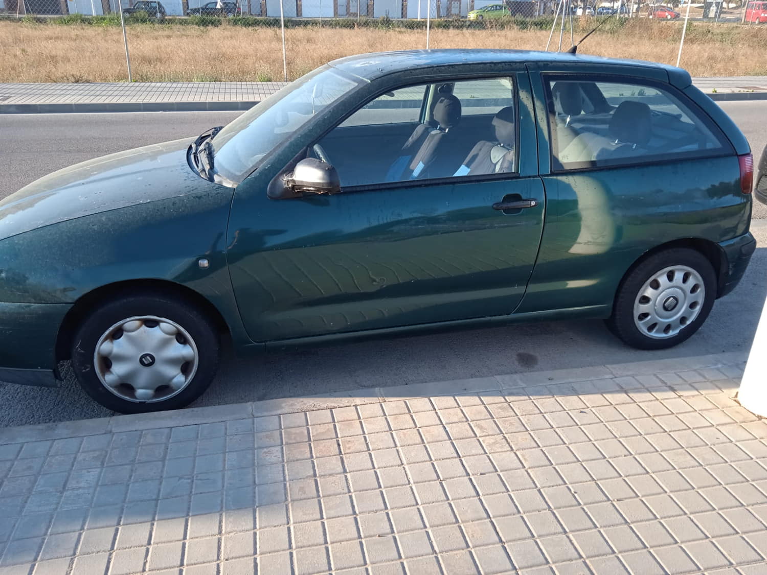 SEAT Ibiza 2 generation (1993-2002) Rear Right Taillight Lamp 6K6945096 24801351