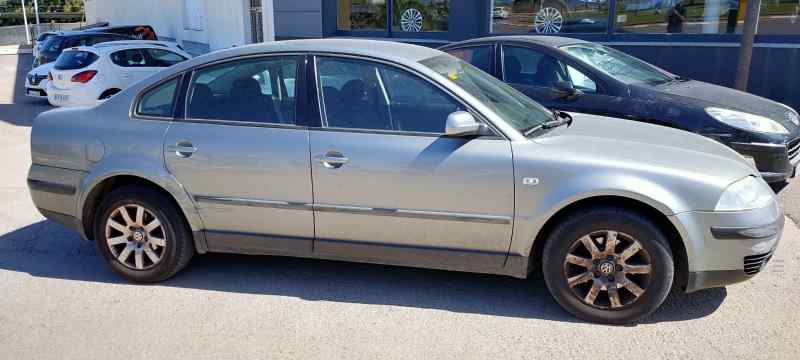 VOLKSWAGEN Passat B5 (1996-2005) Priekinių dešinių durų veidrodis 3B0857934 24801828