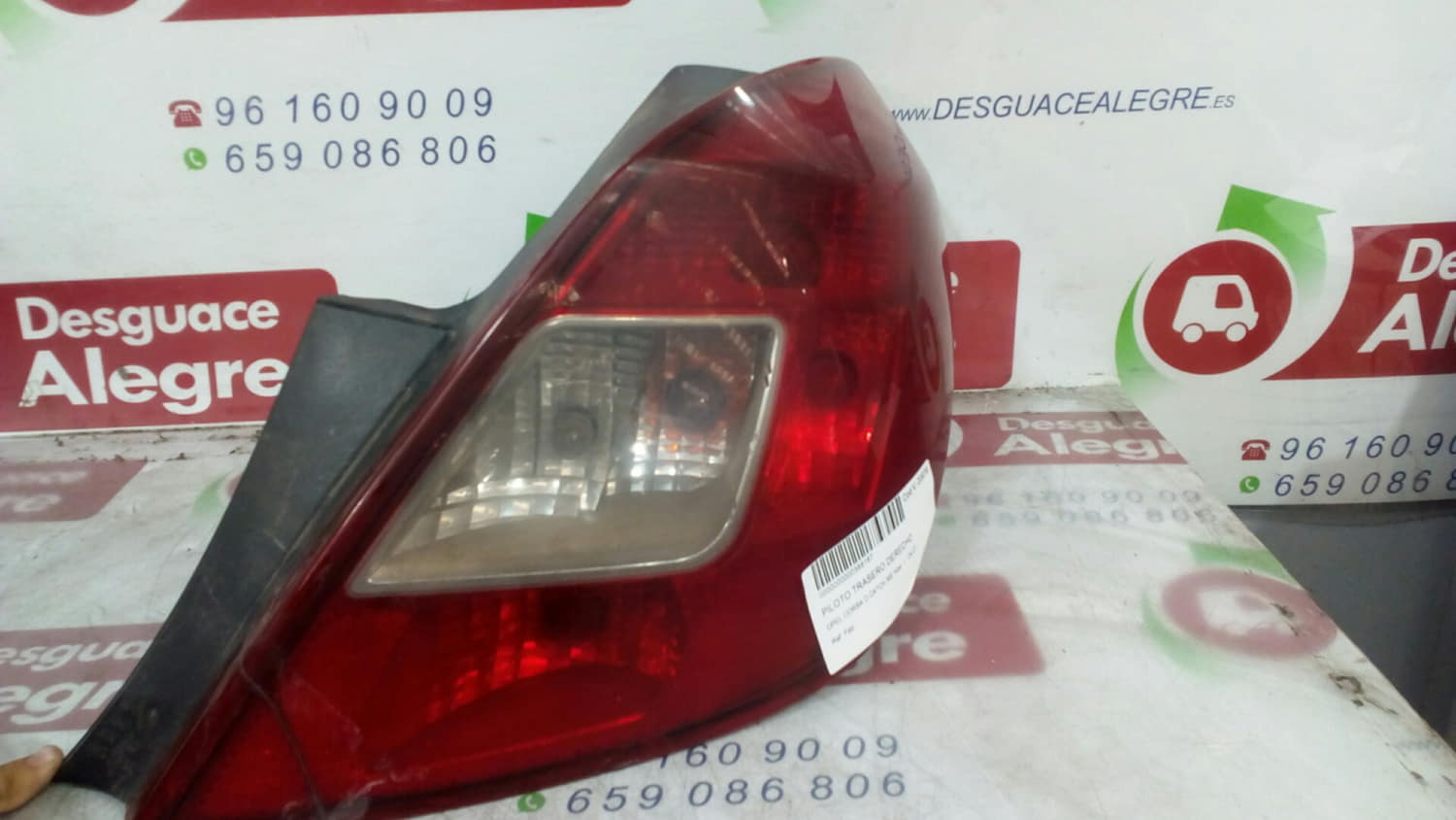 OPEL Corsa D (2006-2020) Rear Right Taillight Lamp 13269051 24803836