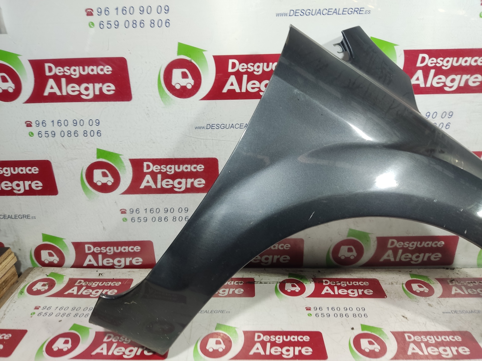 FORD Focus 2 generation (2004-2011) Front Right Fender 24813629