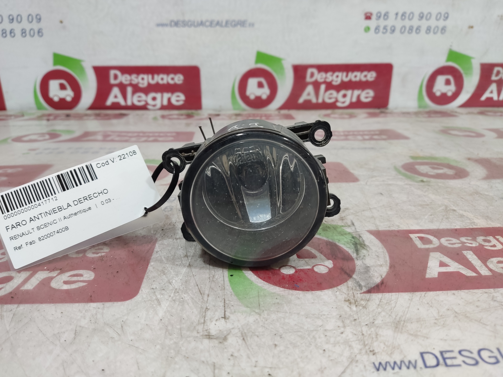 RENAULT Scenic 2 generation (2003-2010) Priekšējais labais miglas lukturis 820007400B 24858809