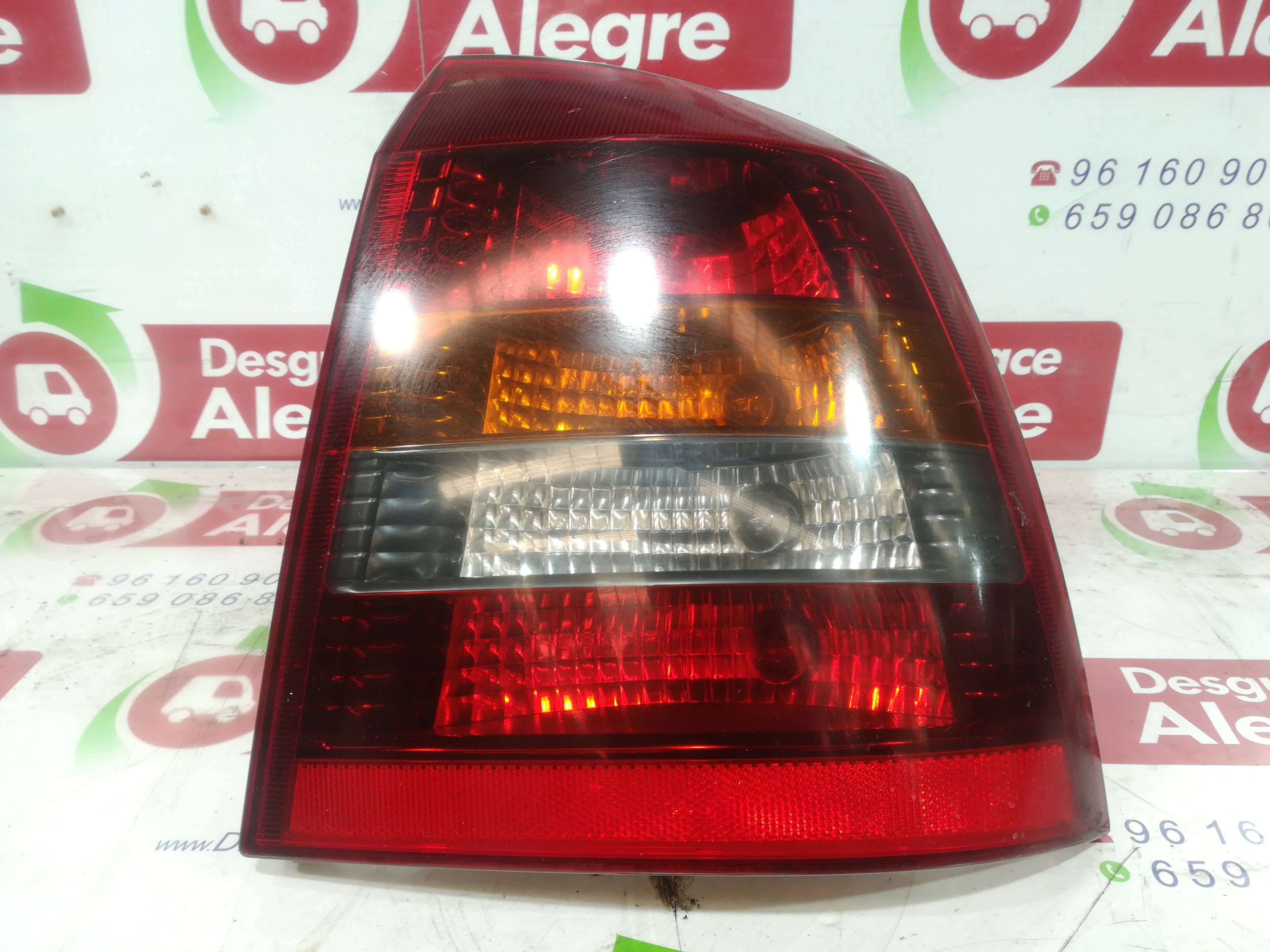 OPEL Astra H (2004-2014) Rear Right Taillight Lamp 13117093 24808147