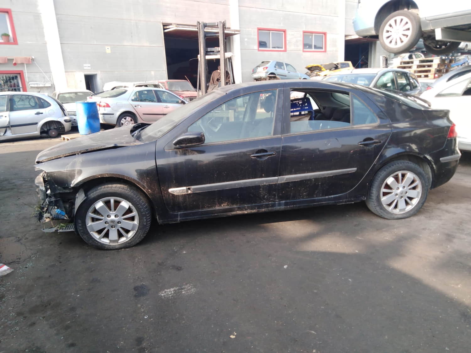 RENAULT Laguna 2 generation (2001-2007) Jobb hátsó ajtó ablakemelője 8200485201 24802234