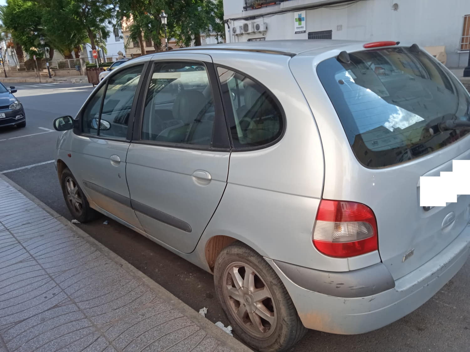 RENAULT Scenic 1 generation (1996-2003) Kondicionieriaus siurblys (kompresorius) 7700103536,7700103536 24800111