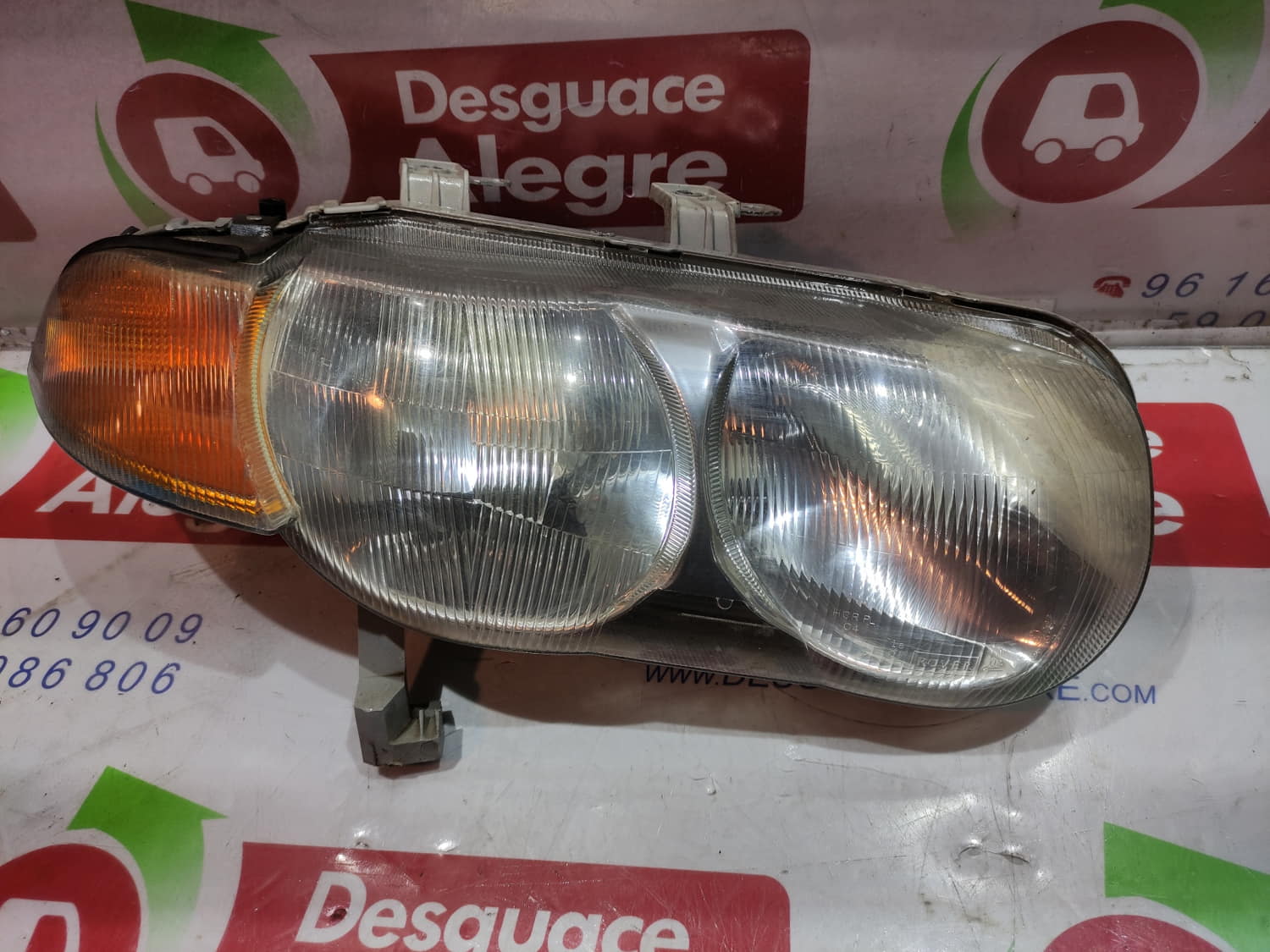 ROVER ZS 1 generation (2001-2005) Front Right Headlight XBC000660 24800641