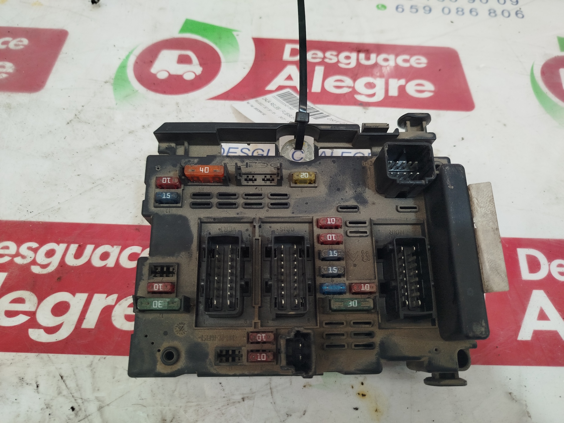 PEUGEOT Rapid 2 generation (1985-2023) Fuse Box 9650664180 25712728