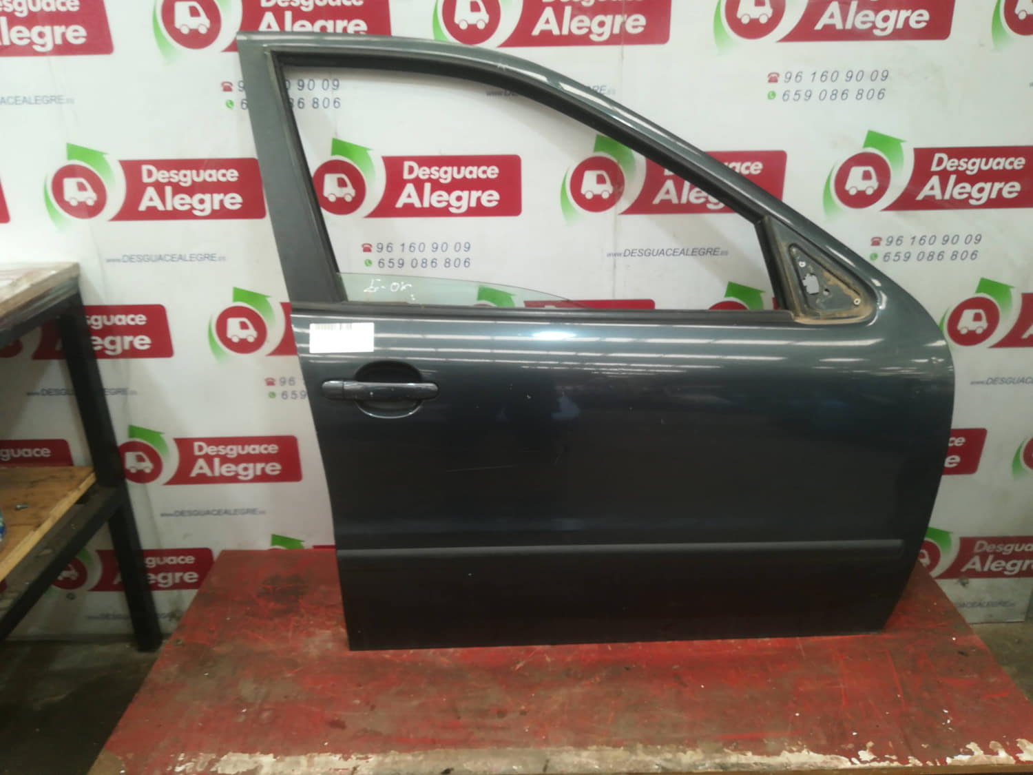 SEAT Leon 1 generation (1999-2005) Front Right Door 1M0831056N 24804192