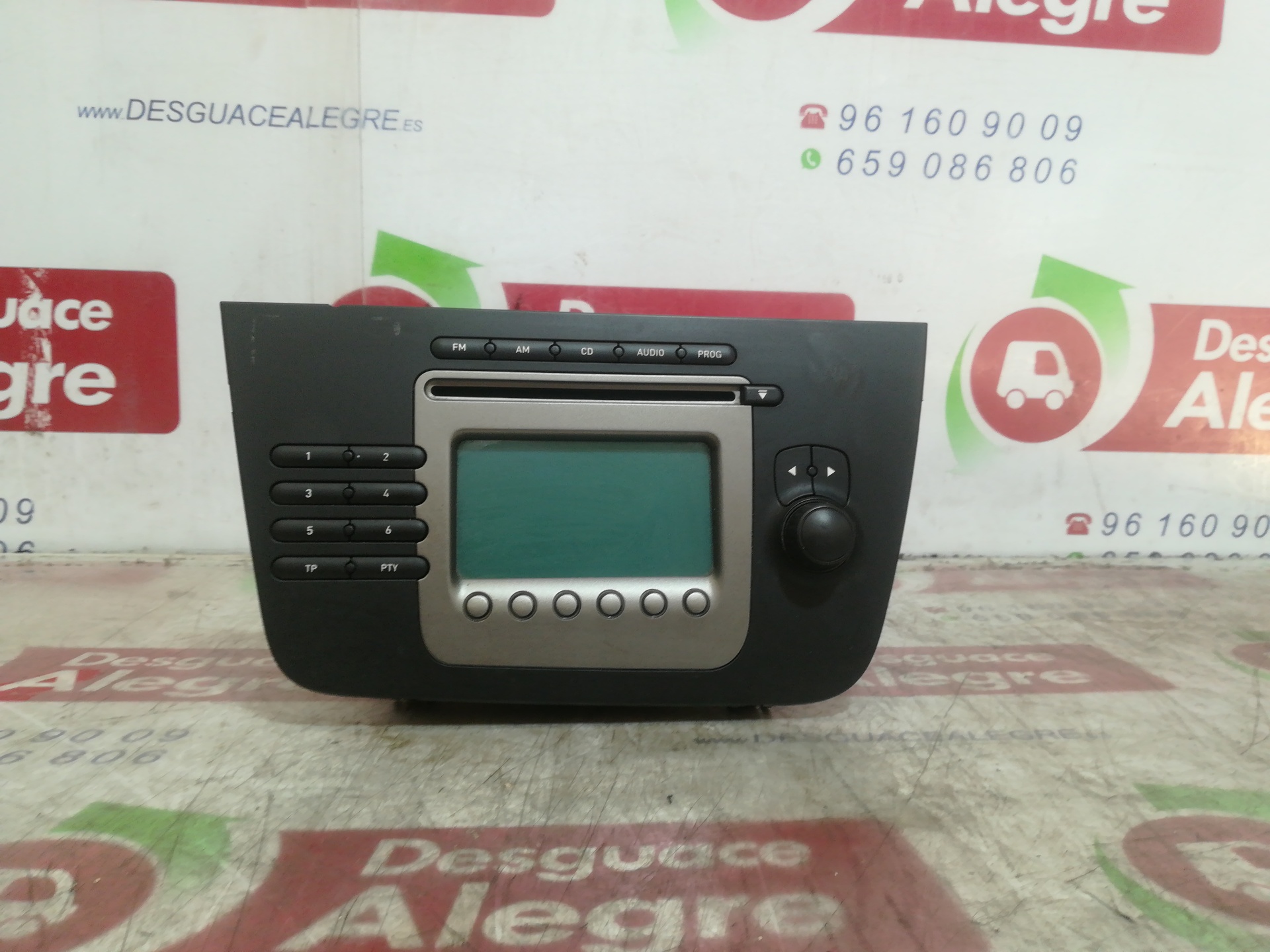 SEAT Toledo 3 generation (2004-2010) Music Player Without GPS 014SEZ1Z1E3680553Y 24855898