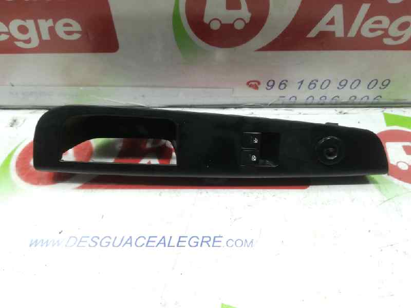 KIA Cee'd 1 generation (2007-2012) Front Left Door Window Switch 823511H110 24792808