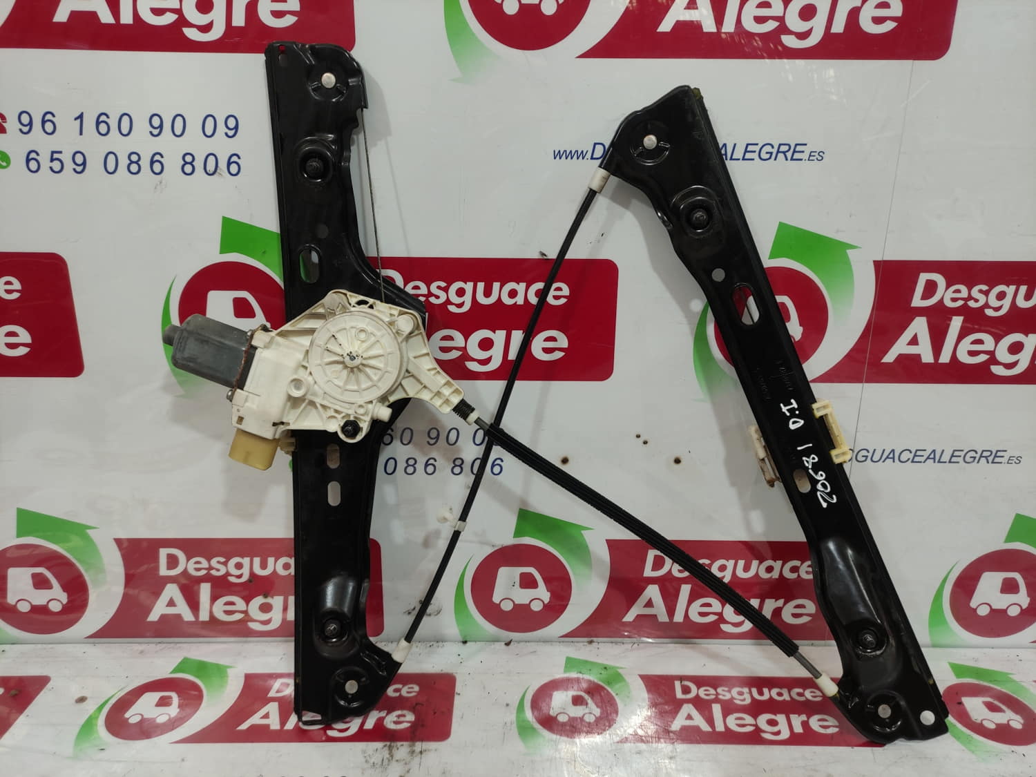 BMW 3 Series E90/E91/E92/E93 (2004-2013) Bal első ajtó ablakemelője 51337140587 24801940