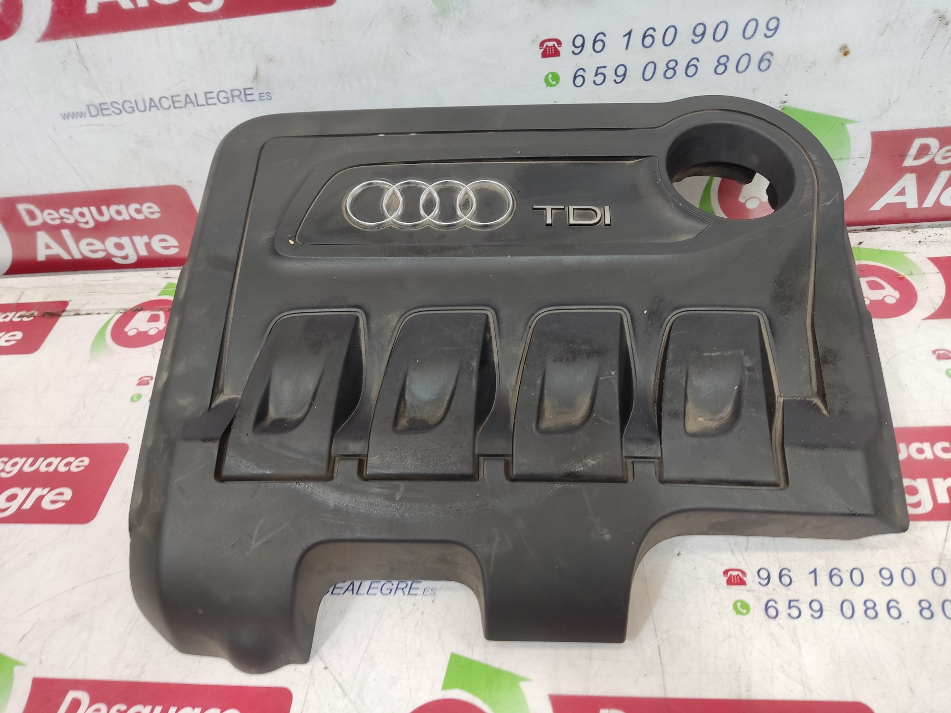 AUDI A3 8P (2003-2013) Engine Cover 24857762