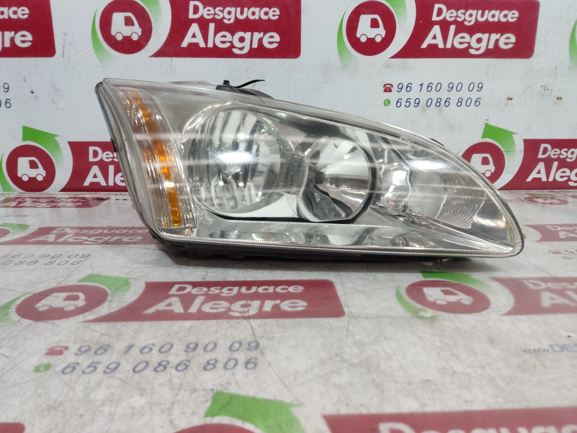 FORD Focus 2 generation (2004-2011) Фара передняя правая 4M5113K060AA 24859332