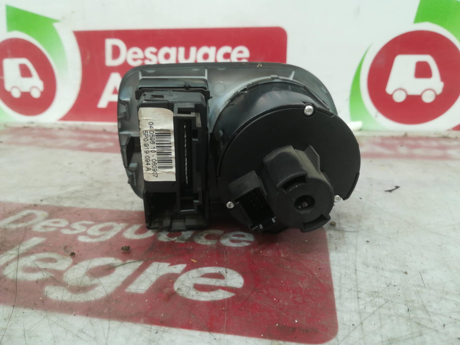 SEAT Leon 2 generation (2005-2012) Headlight Switch Control Unit 5P0919094A 24804265