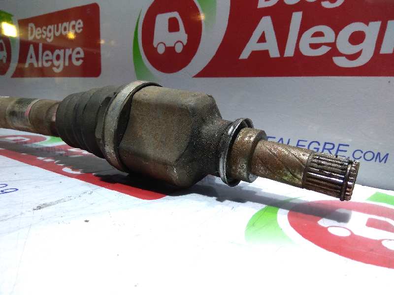 RENAULT Megane 2 generation (2002-2012) Front Left Driveshaft 8200379235 24789433