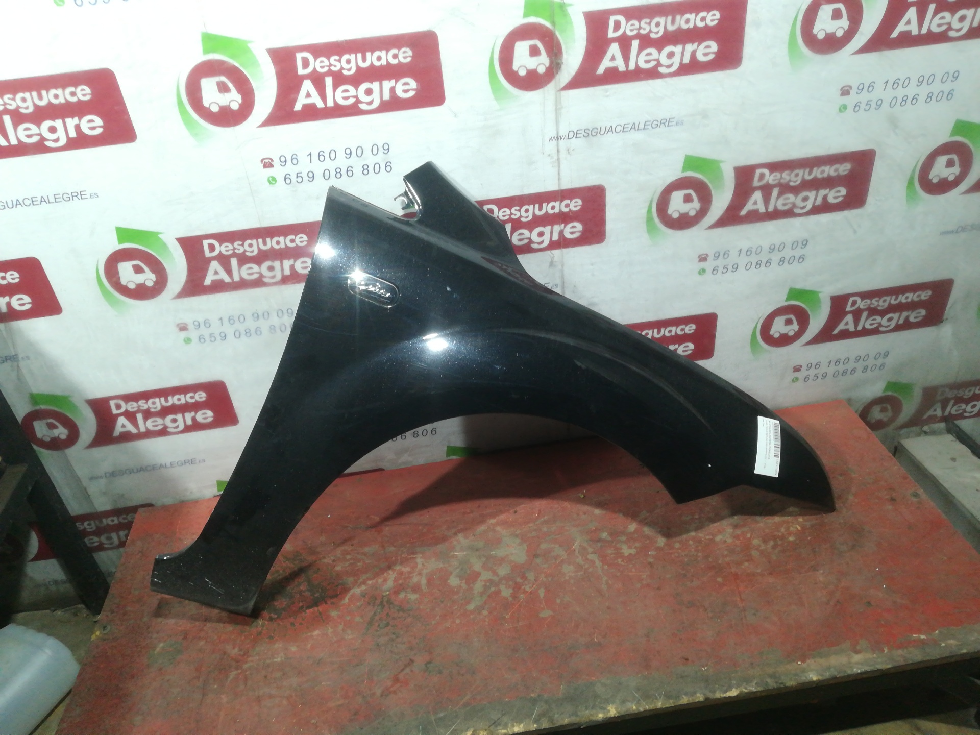 FORD Focus 2 generation (2004-2011) Front Right Fender 24857359