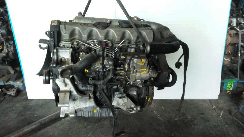 VOLVO V70 2 generation (2000-2008) Motor D5252T 24791850