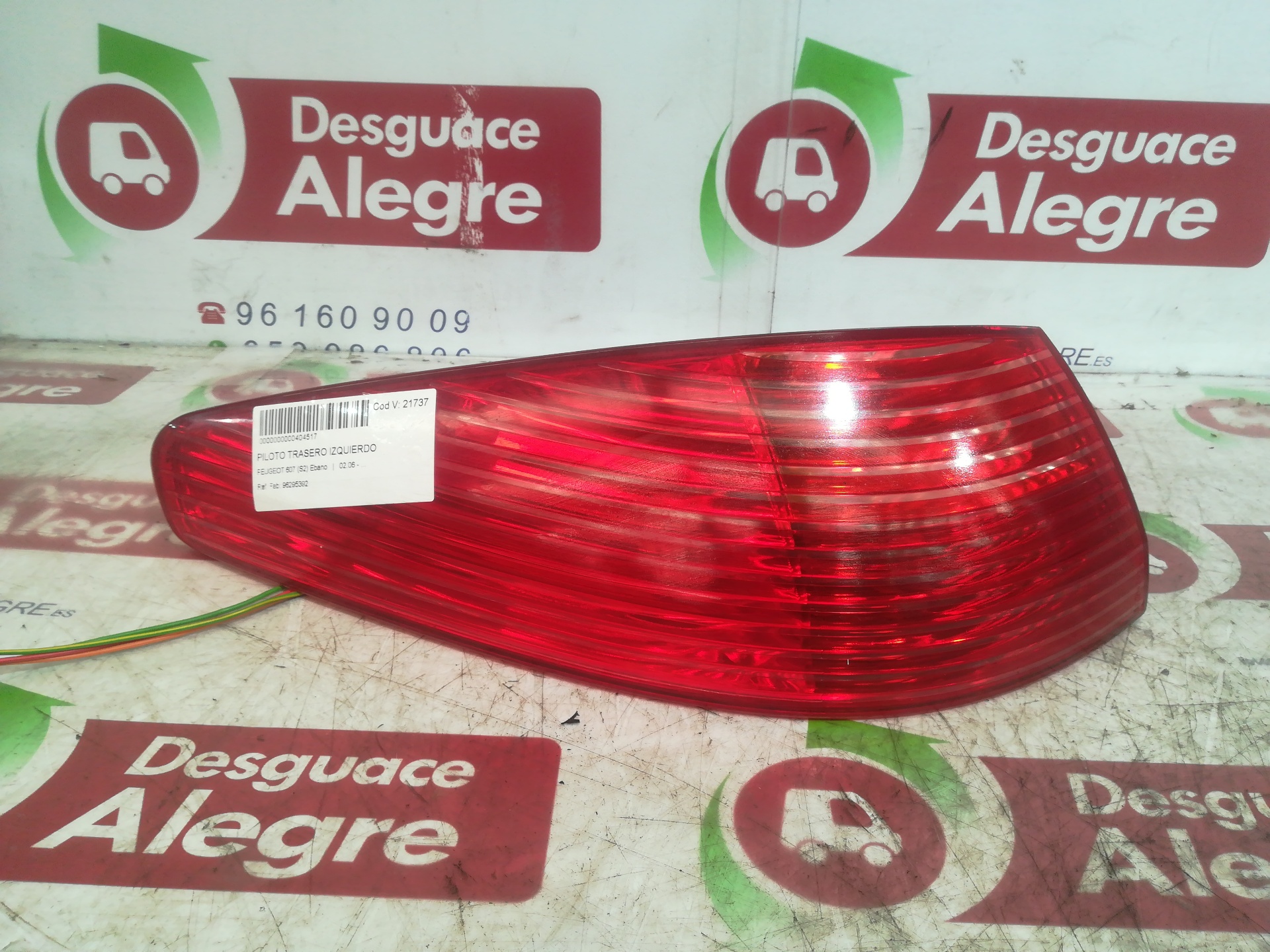 PEUGEOT 607 1 generation (2000-2008) Rear Left Taillight 24810403