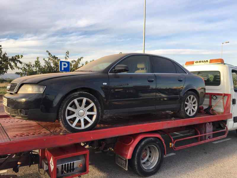 AUDI A4 B6/8E (2000-2005) Крышка багажника 24791115