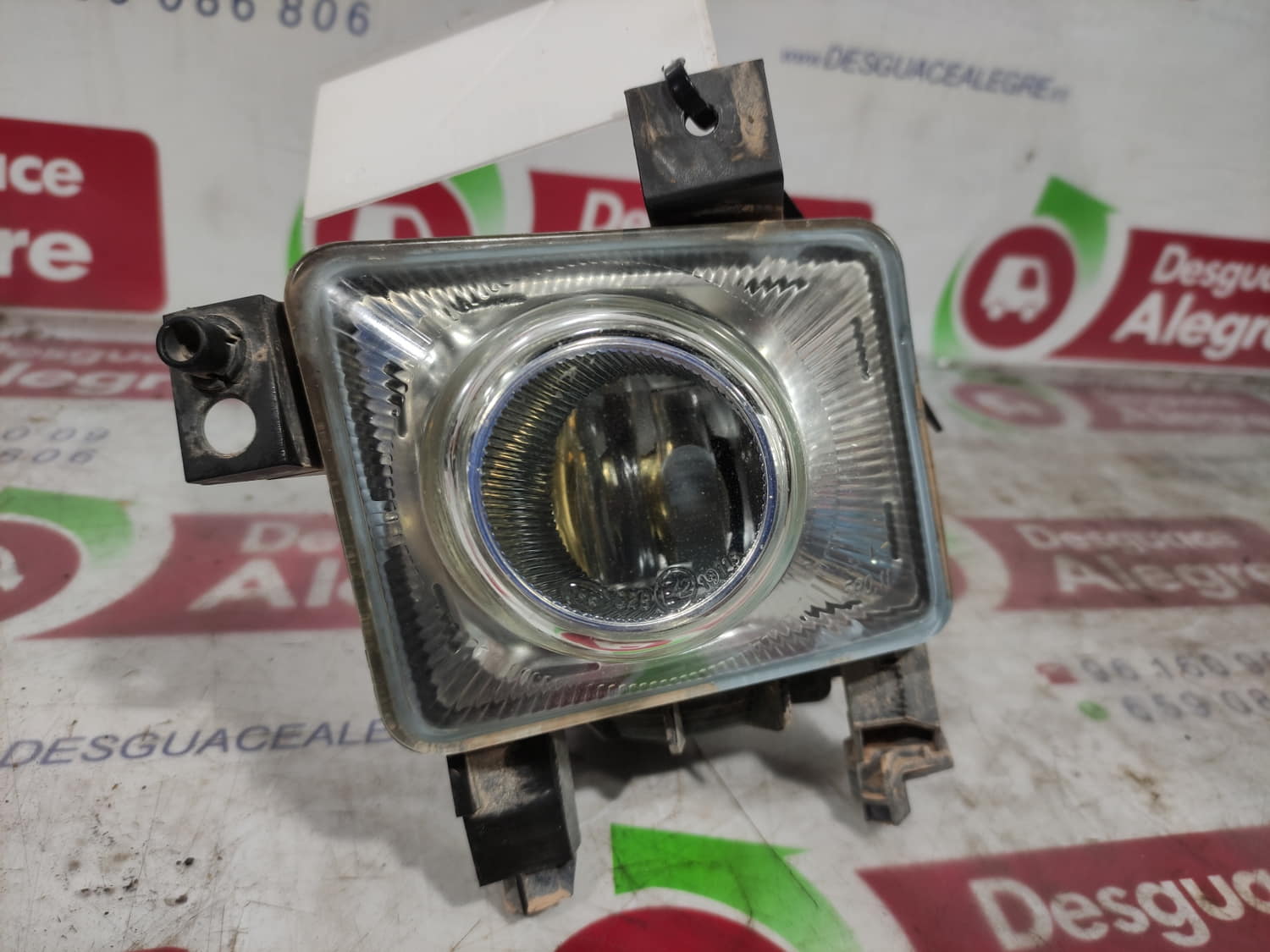 OPEL Signum C (2003-2008) Front Left Fog Light 13123958 24805637