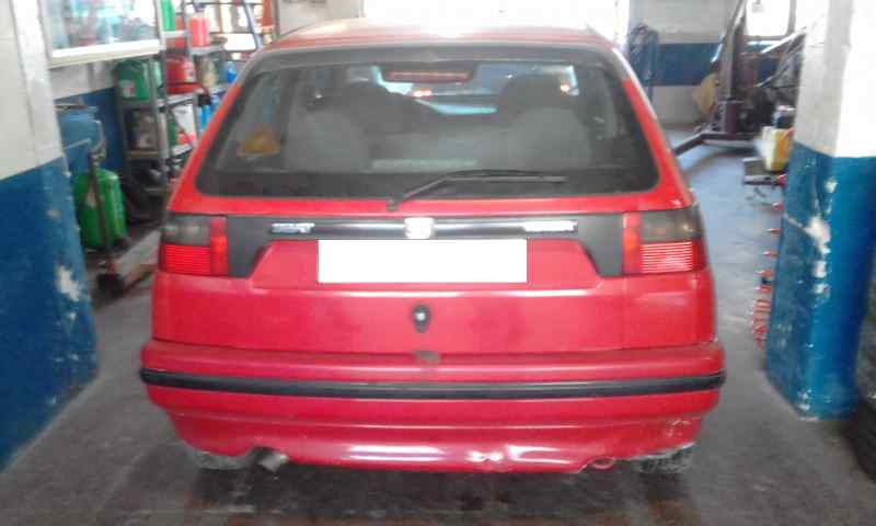 SEAT Ibiza 2 generation (1993-2002) Μπροστινός αριστερός άξονας μετάδοσης κίνησης 24792135