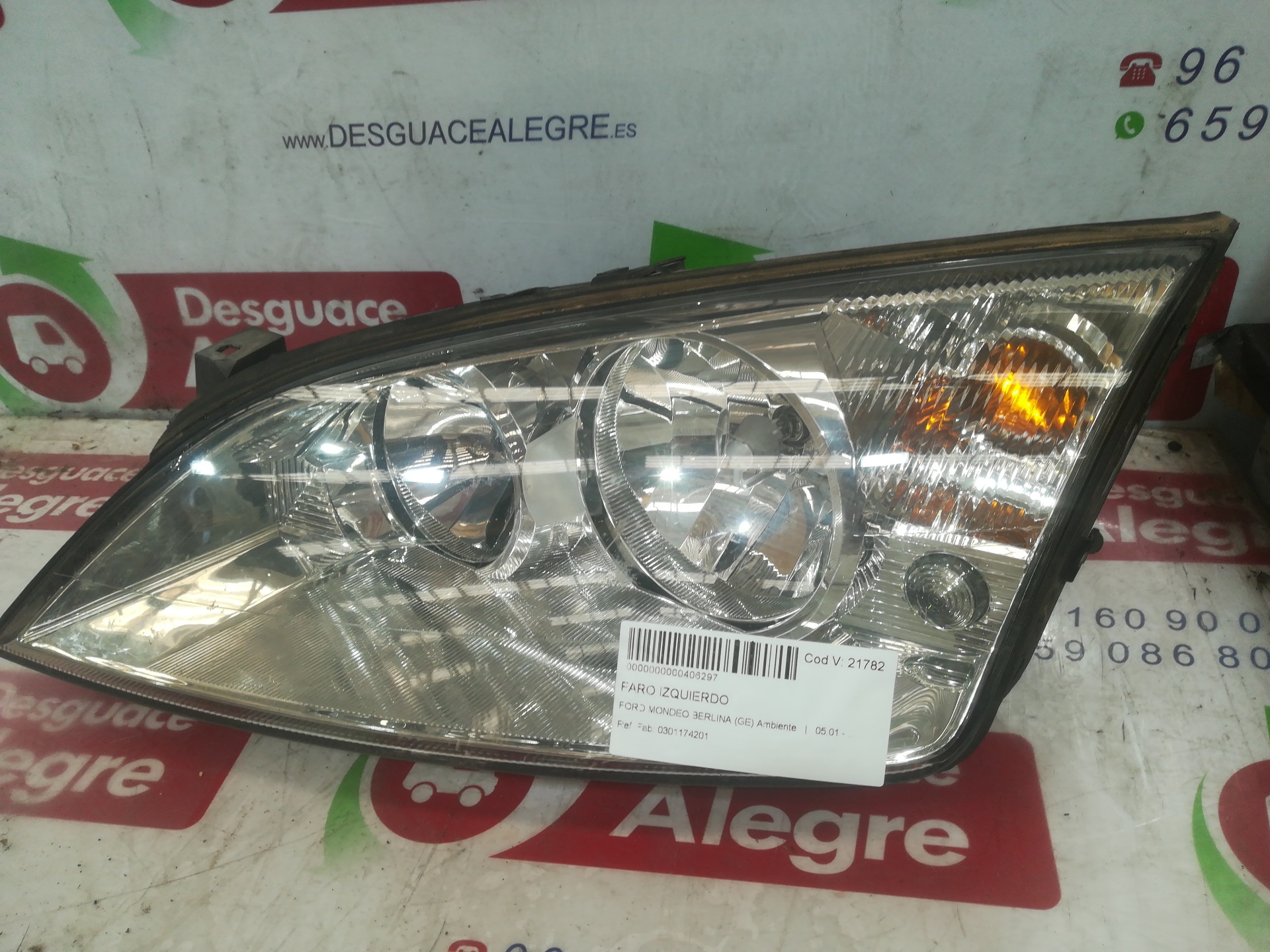 FORD Mondeo 3 generation (2000-2007) Front Left Headlight 0301174201 24810818