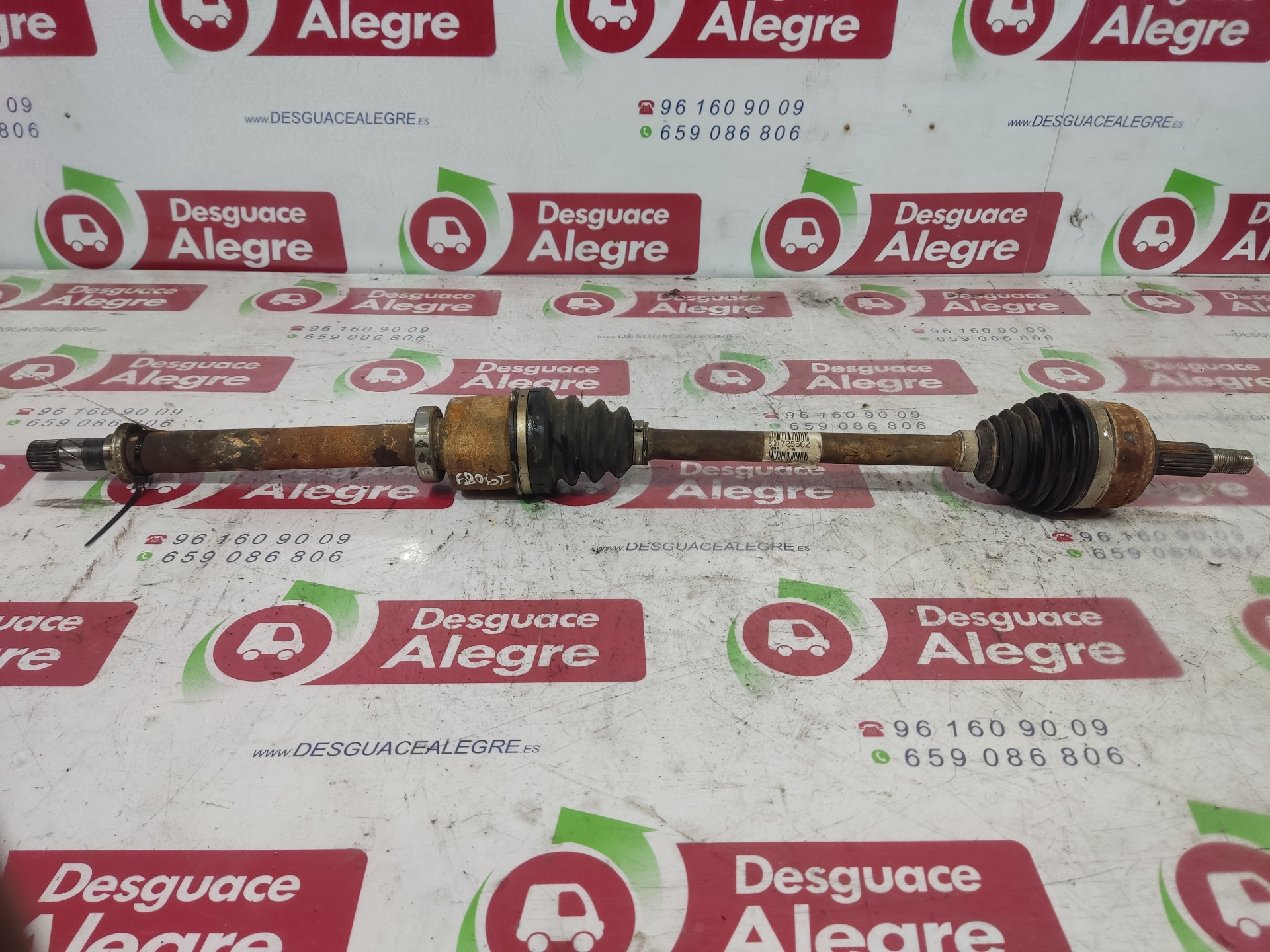 RENAULT Scenic 3 generation (2009-2015) Front Right Driveshaft 8200725502 24812836
