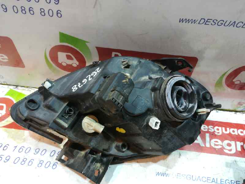 RENAULT Kangoo 1 generation (1998-2009) Fram höger strålkastare 8200236591 24792853