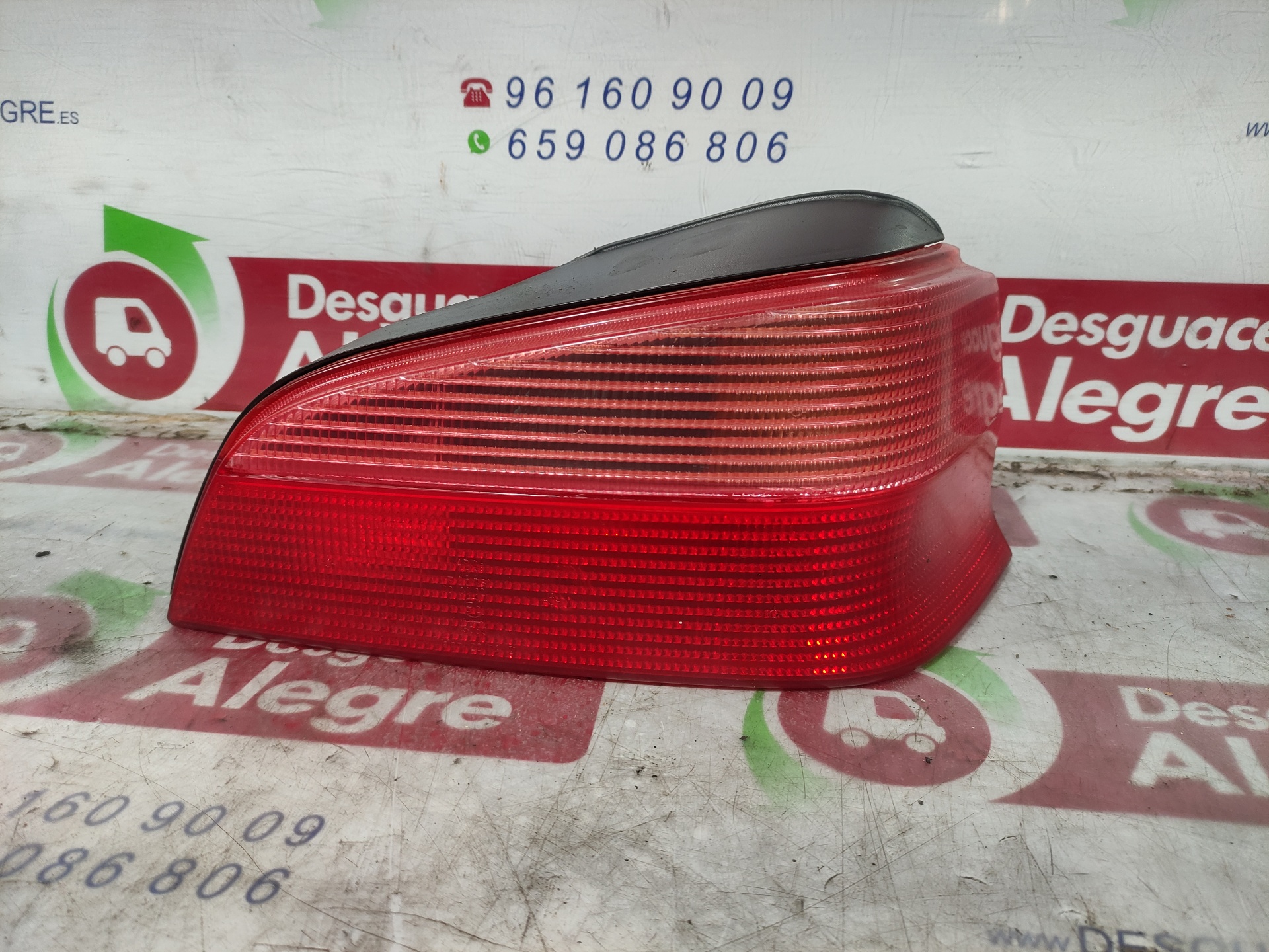 PEUGEOT Rear Right Taillight Lamp 24806658