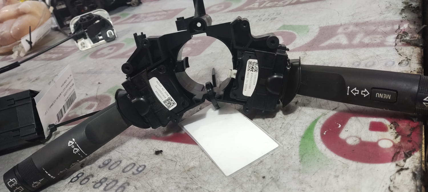 OPEL Switches 13305522 24795359