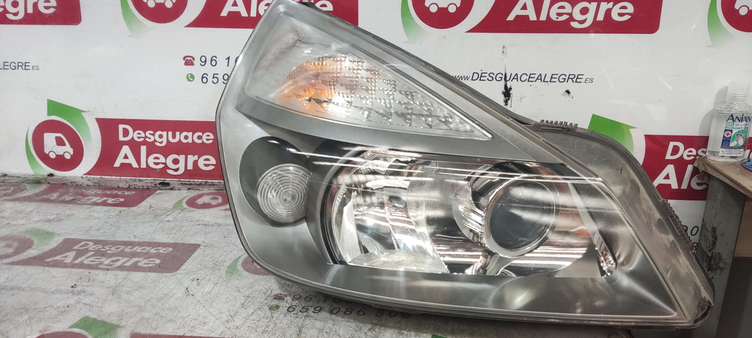 RENAULT Espace 4 generation (2002-2014) Front Right Headlight 8200006664 24804859
