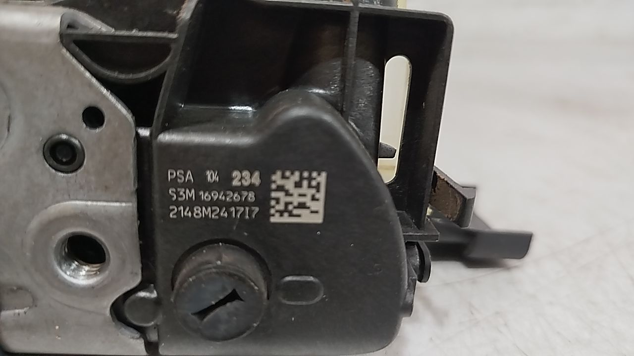 Cerradura puerta delantera derecha 16942678 de Peugeot 3008 suv (mc_, mr_, mj_, m4_) 2016-0 131 CV - pieza usada