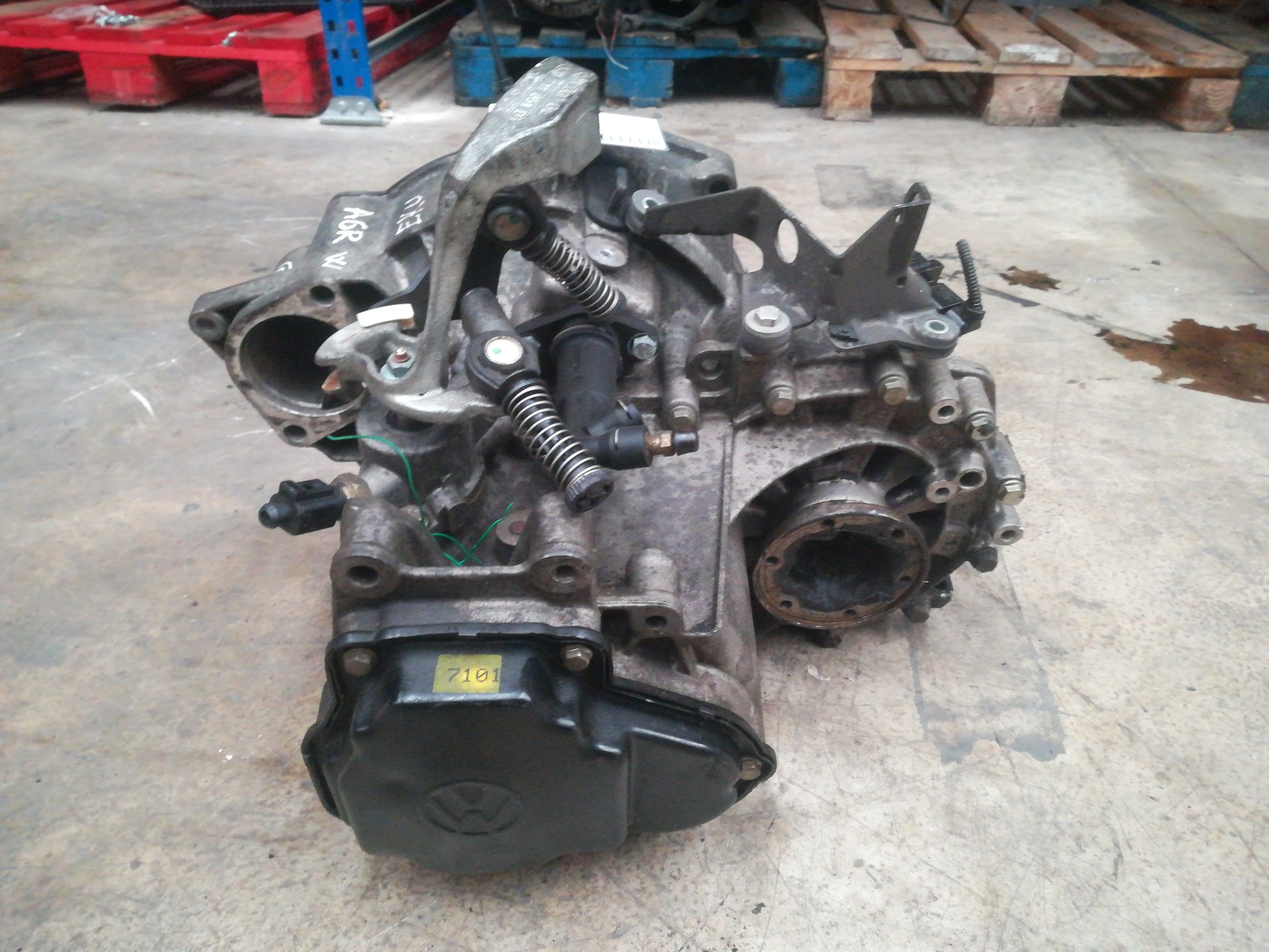 SEAT Ibiza 2 generation (1993-2002) Gearbox EKU 24813605