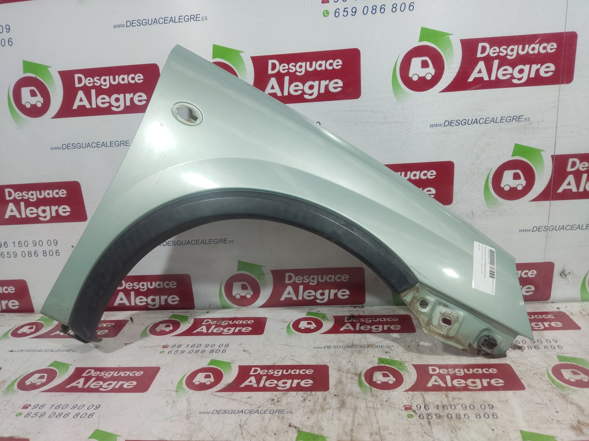 OPEL Corsa C (2000-2006) Front Right Fender 24857418