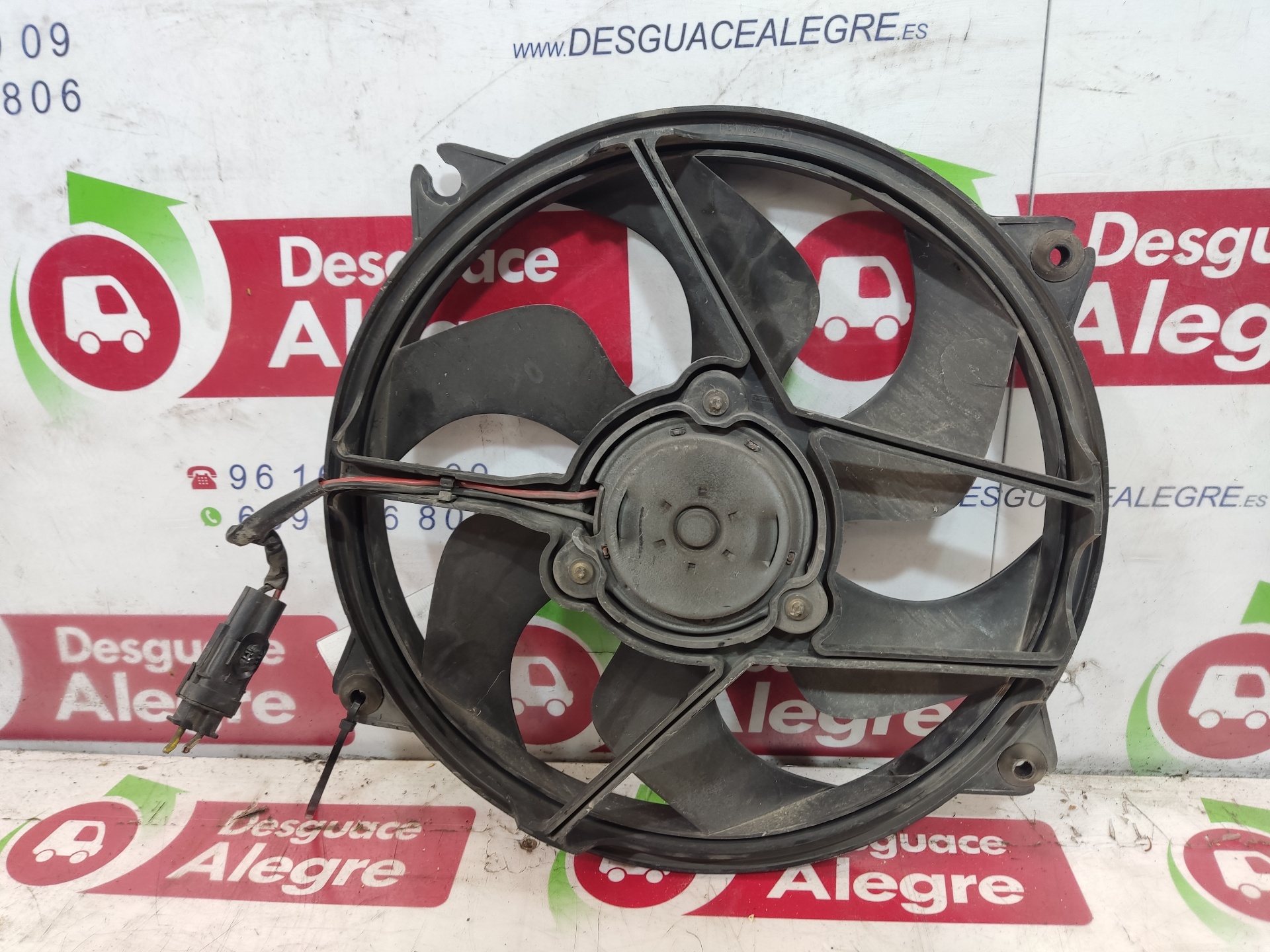 FORD Focus 1 generation (1998-2010) Difuzorový ventilátor 24859357