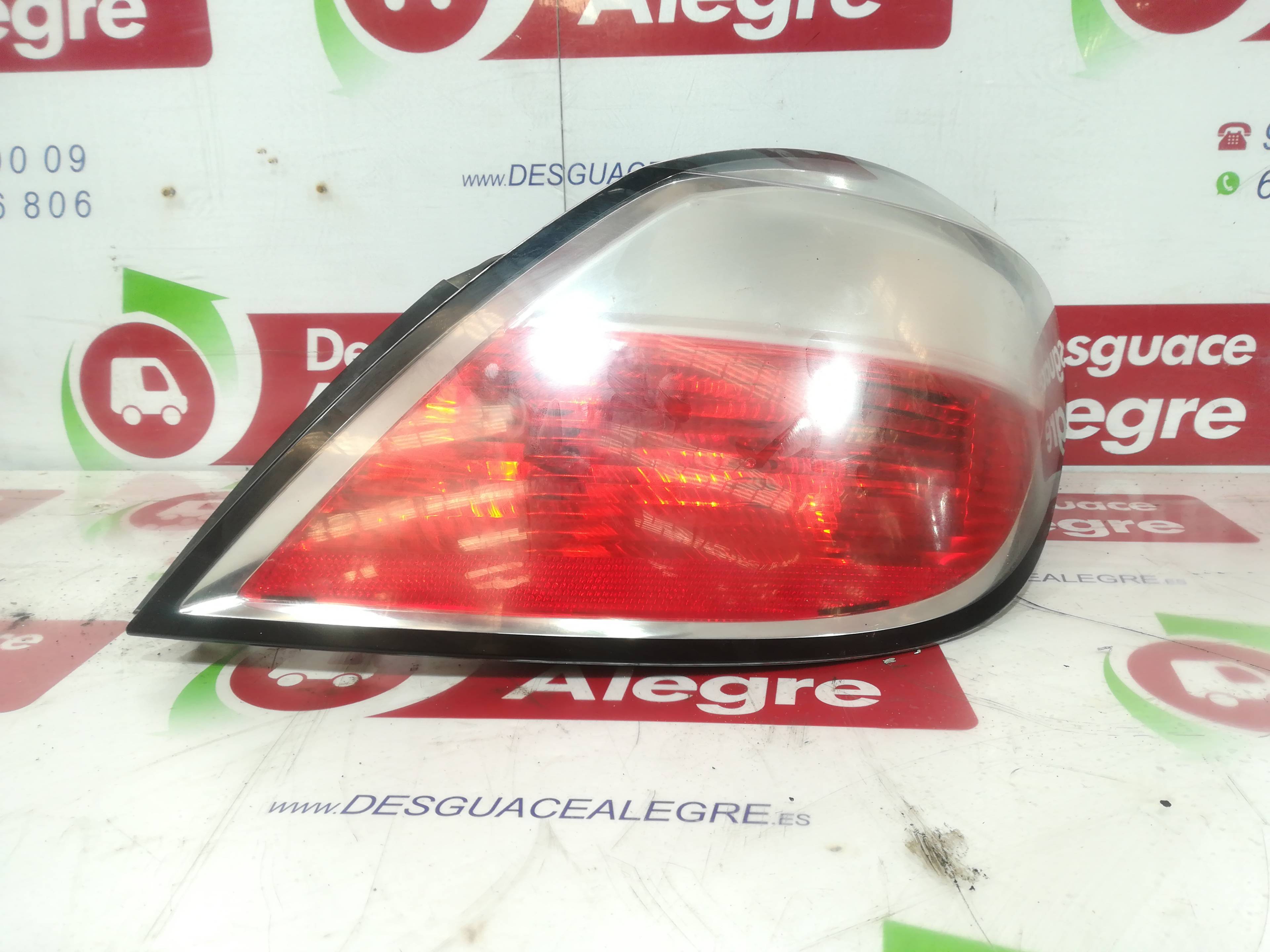 OPEL Astra J (2009-2020) Rear Right Taillight Lamp 342691834 24808532