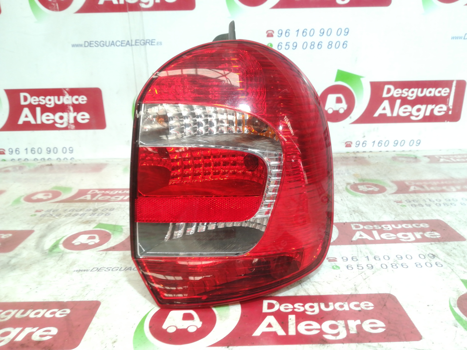 RENAULT Modus 1 generation (2004-2012) Rear Right Taillight Lamp 8200658413R 24808987