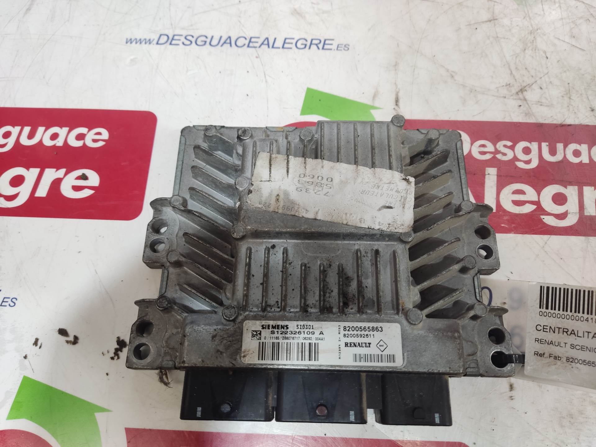 RENAULT Scenic 2 generation (2003-2010) Engine Control Unit ECU 8200565863 24813270