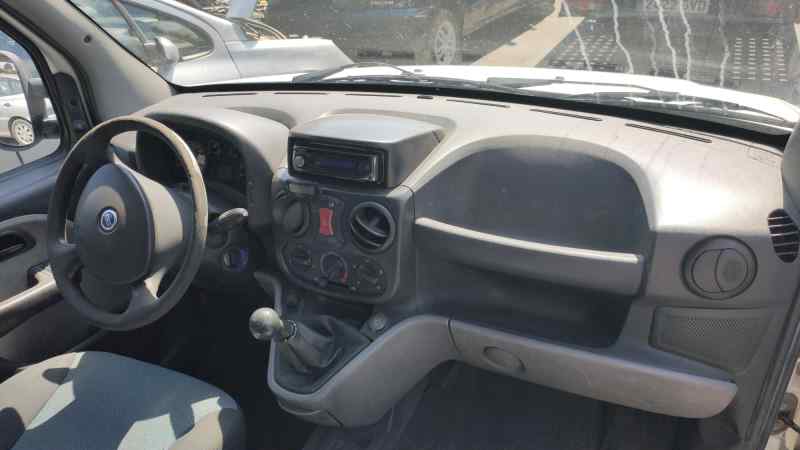 FIAT Doblo 1 generation (2001-2017) Left Side Tailgate Taillight 24794835