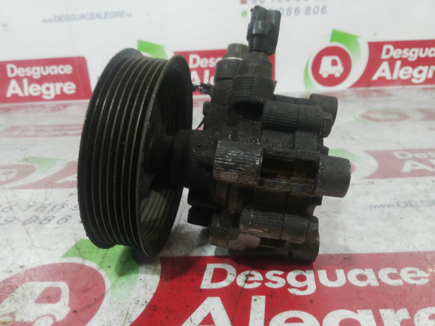 TOYOTA RAV4 2 generation (XA20) (2000-2006) Ohjaustehostimen pumppu 24798268