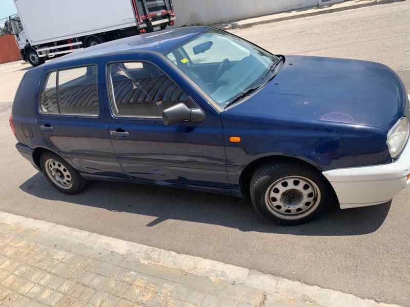 VOLKSWAGEN Golf 3 generation (1991-1998) Фонарь задний правый 1H6945112 24794435