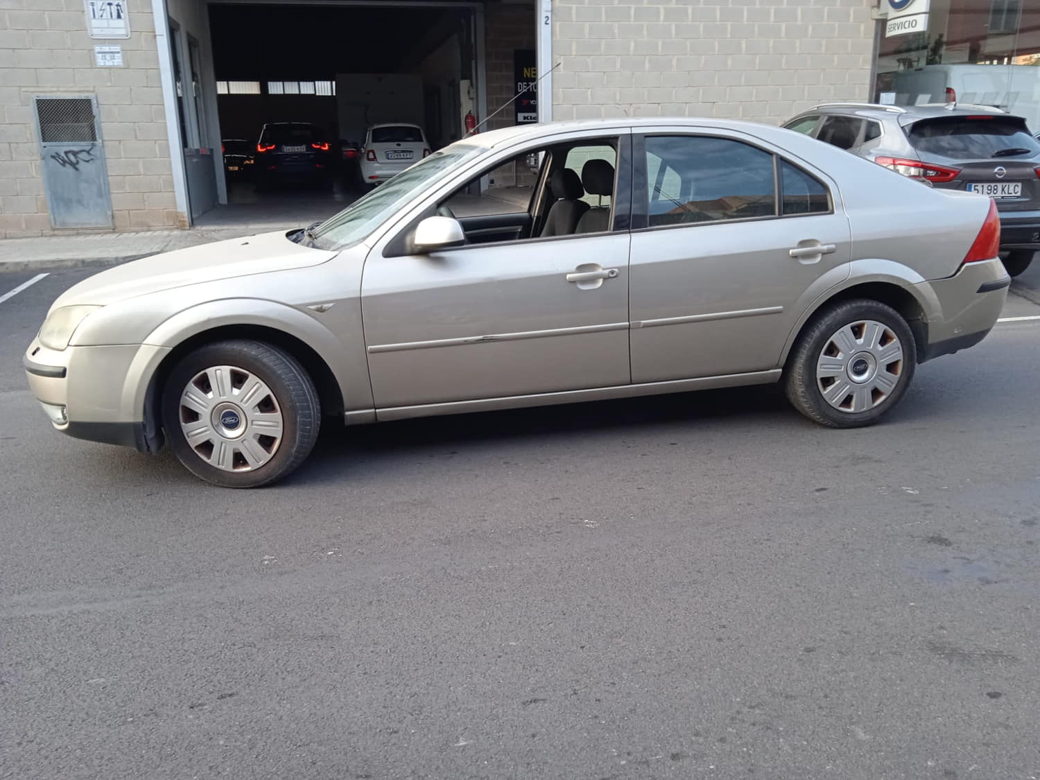 FORD Mondeo 3 generation (2000-2007) Priekinis kairys priešrūkinis žibintas 3S7115K206AE 24805388