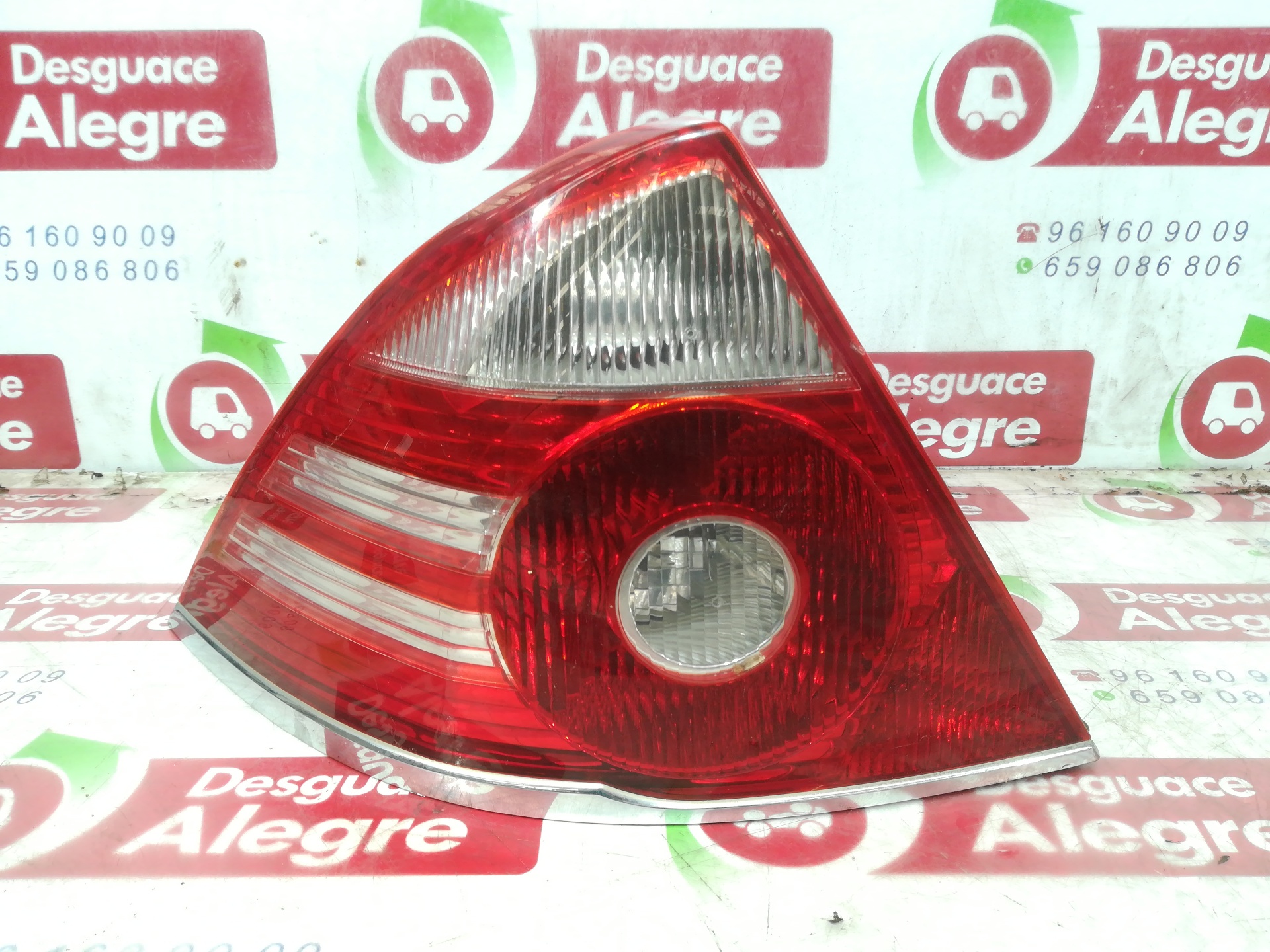 FORD Mondeo 3 generation (2000-2007) Rear Left Taillight 1S7113405A 24812157