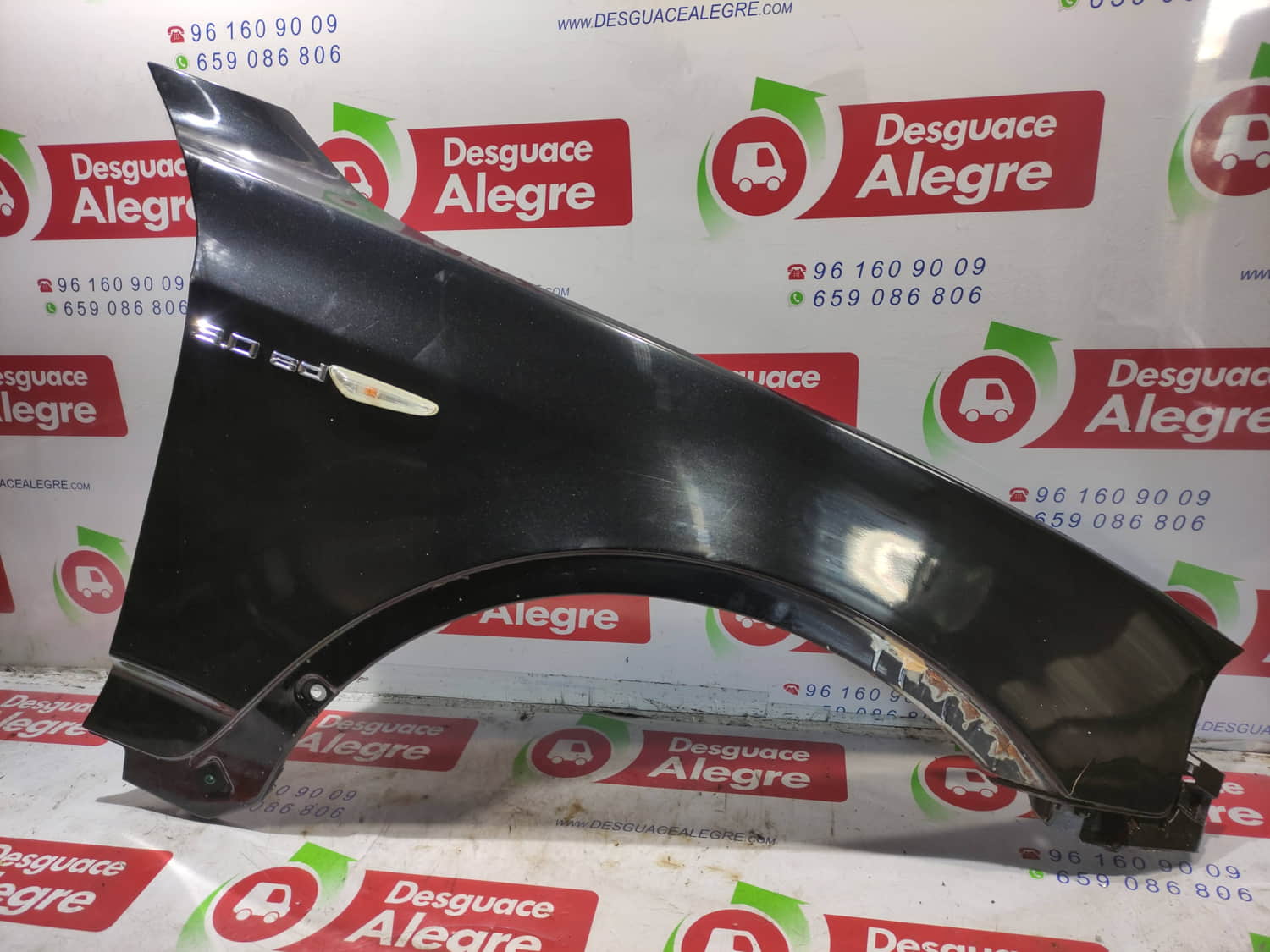 BMW X3 E83 (2003-2010) Front Right Fender 24798188